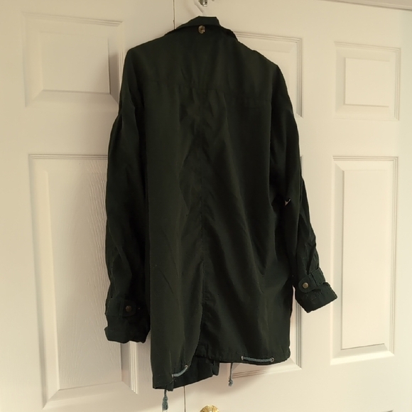 Men's Green Light Jacket - Picture 7 of 7